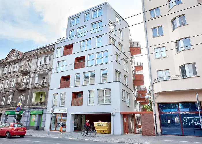 Rynek Jezycki By Bookinghost Poznań