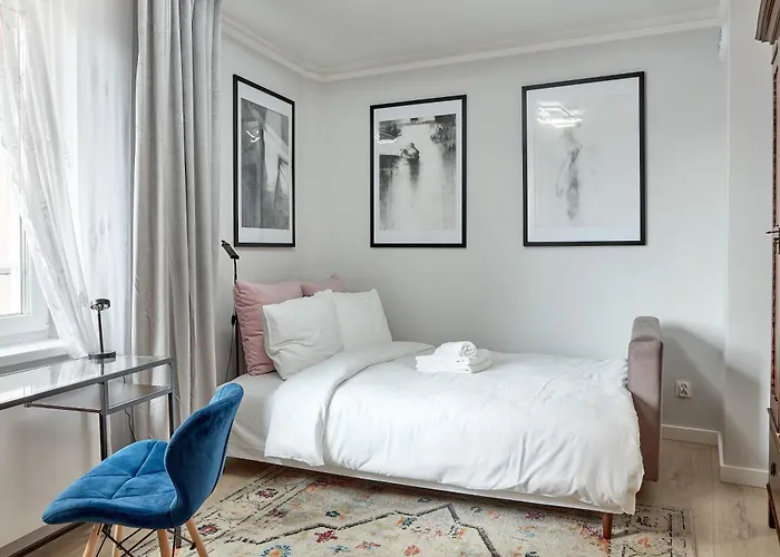 Rynek Jezycki By Bookinghost *